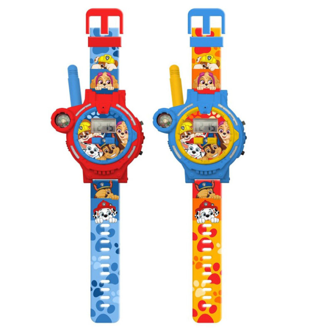 Снимка на комлект от два часовника уоки токи. Червен със синя верижка и син с жълта верижка.